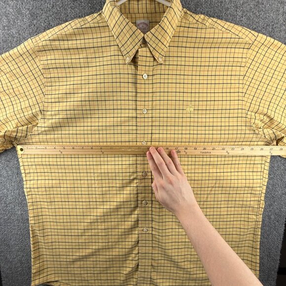 Brooks Brothers Oxford Cloth Button Down Yellow Check XL Non Iron Supima Cotton - Picture 16 of 16